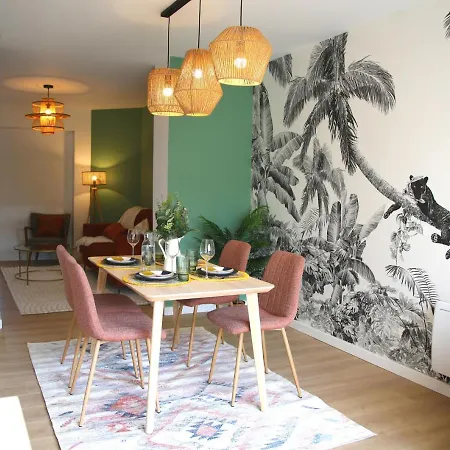 L'eden Chic - Balneo - Jardin - Parking Gratuit Appartement