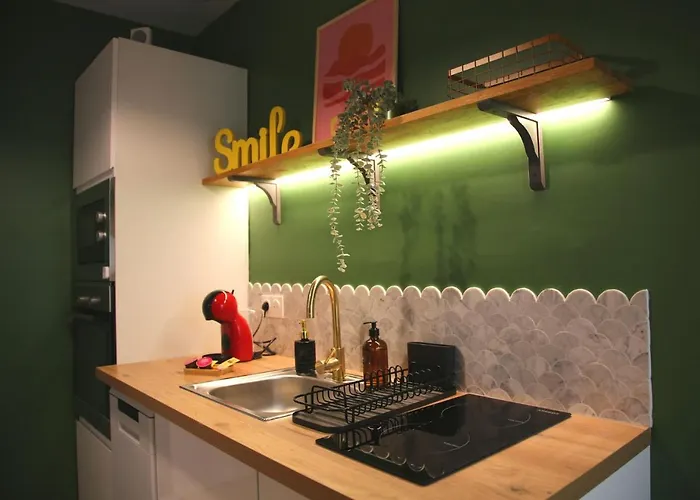 L'eden Chic - Balneo - Jardin - Parking Gratuit Appartement *