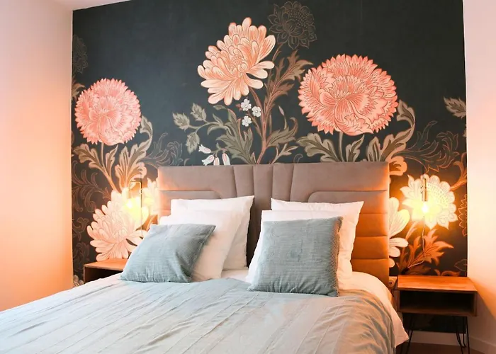 Appartement L'eden Chic - Balneo - Jardin - Parking Gratuit *